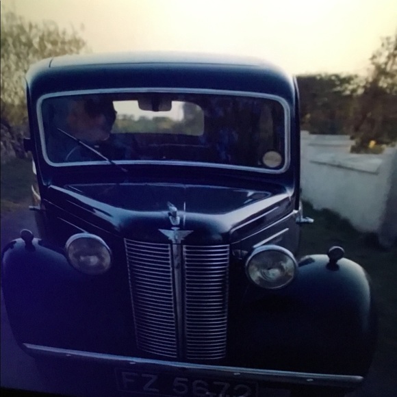 Meet your Posher, Ann - Picture 3 of 3